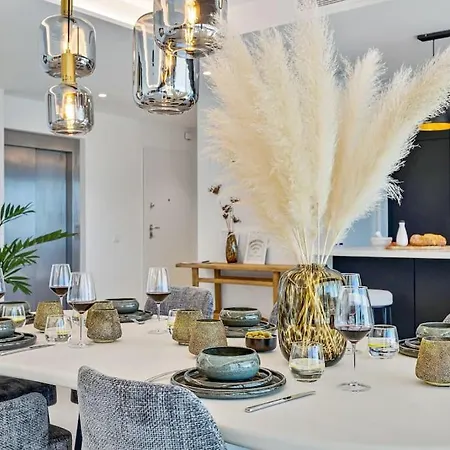 Stunning Luxurious Apartment. Málaga